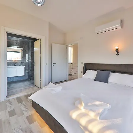 Impressive Villa With Private Pool Near Lycian Way In Kas *